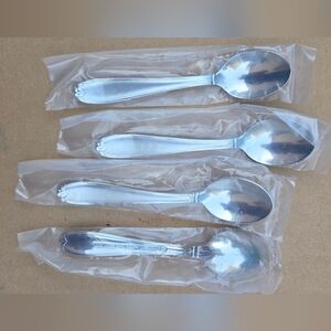 Classic Silver Flatware Spoon Set
